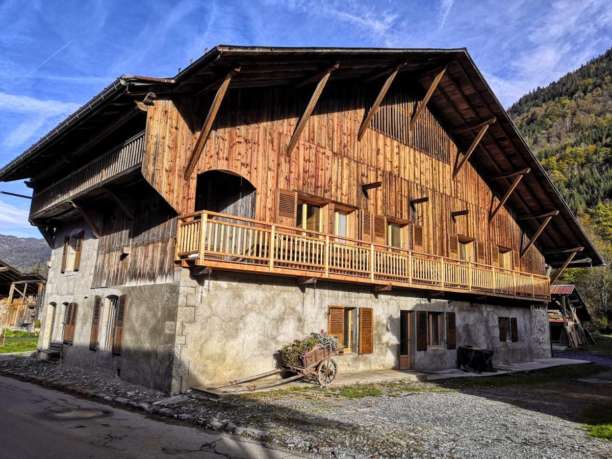 Chez Leon, Jacuzzi Et Sauna Des Le 1Er Septembre 2025 Samoens Luaran gambar