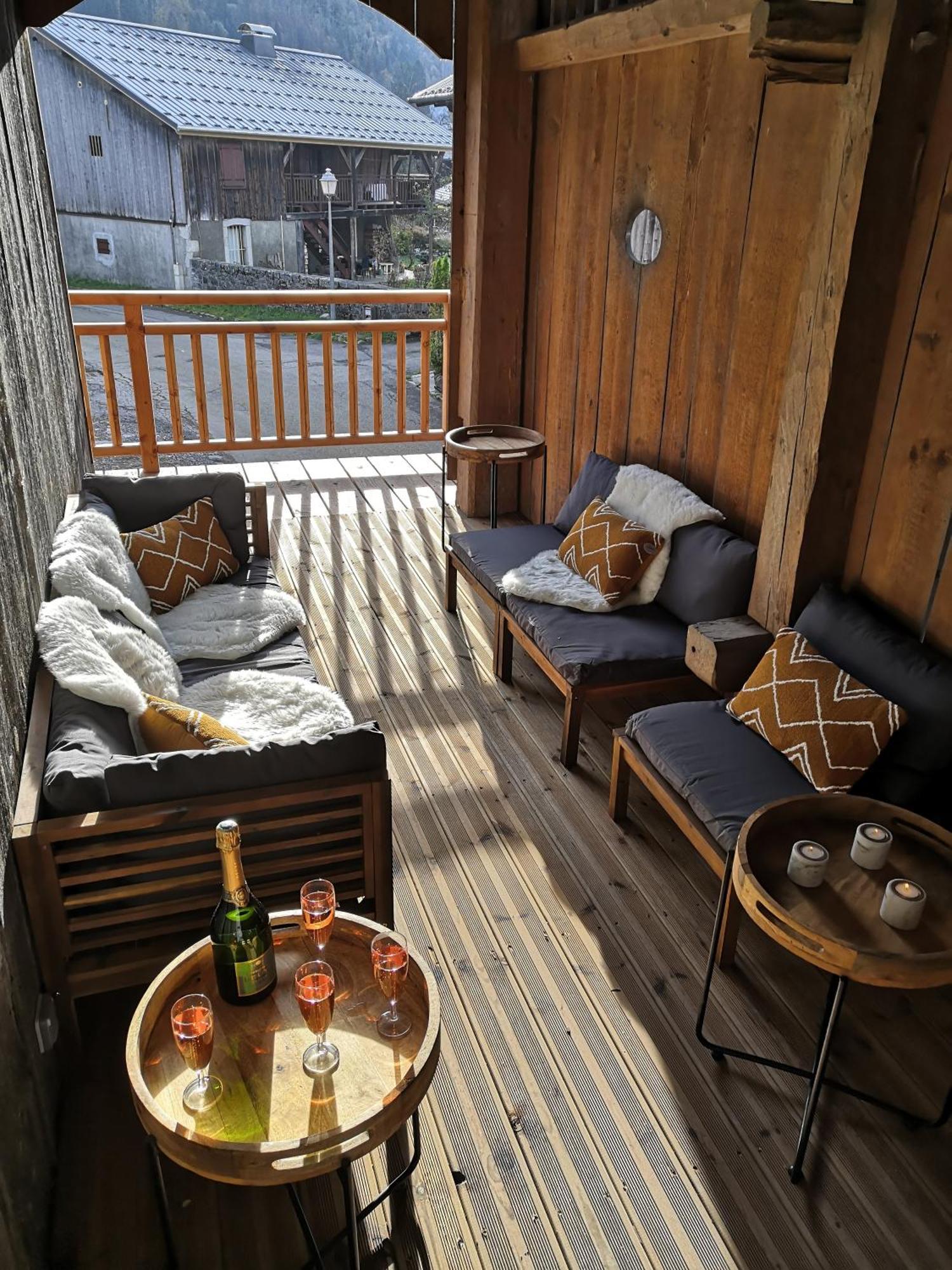Chez Leon, Jacuzzi Et Sauna Des Le 1Er Septembre 2025 Samoens Luaran gambar