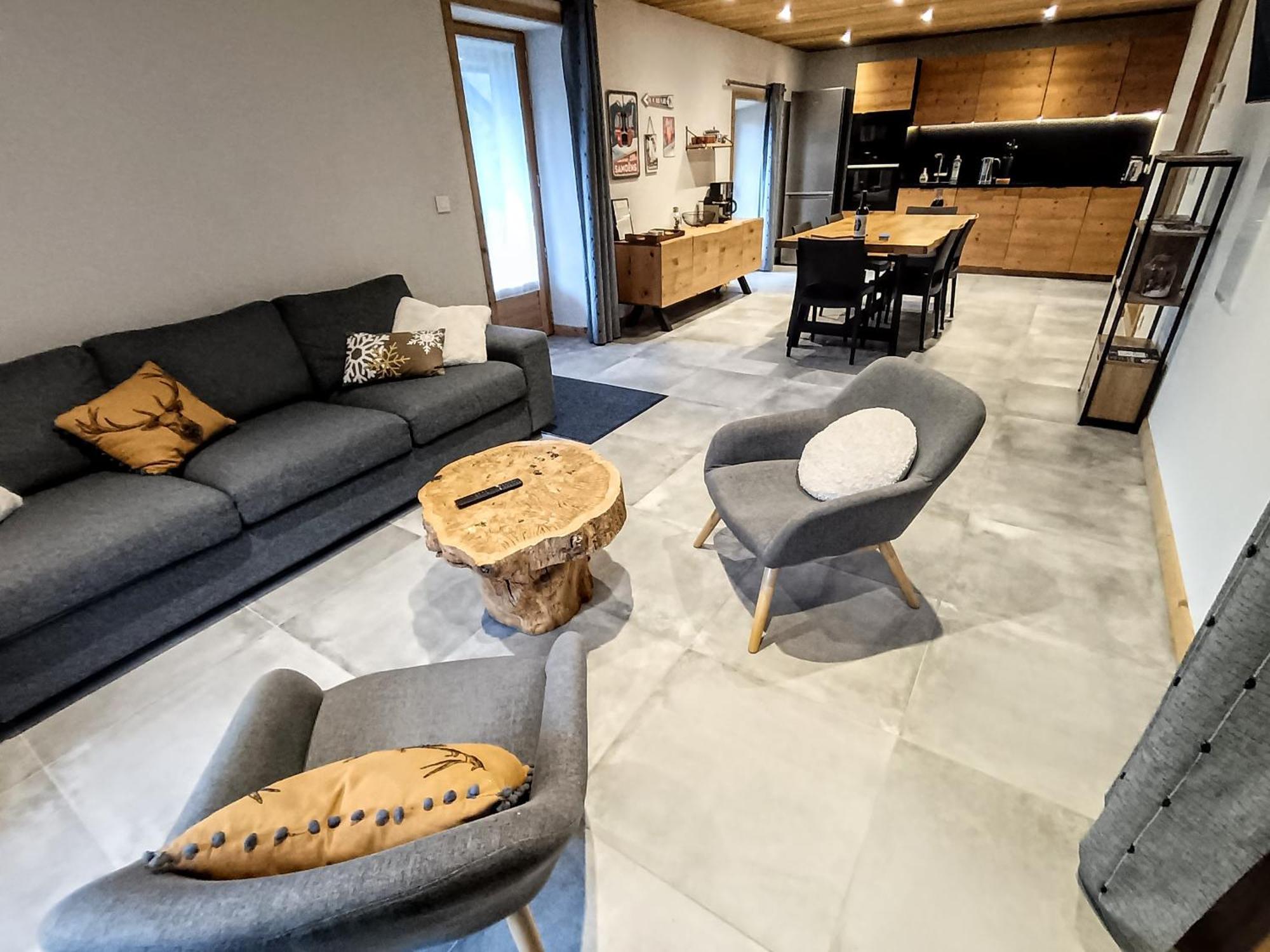 Chez Leon, Jacuzzi Et Sauna Des Le 1Er Septembre 2025 Samoens Luaran gambar